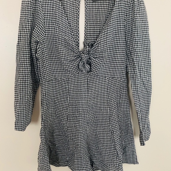 Open Back Gingham Romper - Picture 3 of 5